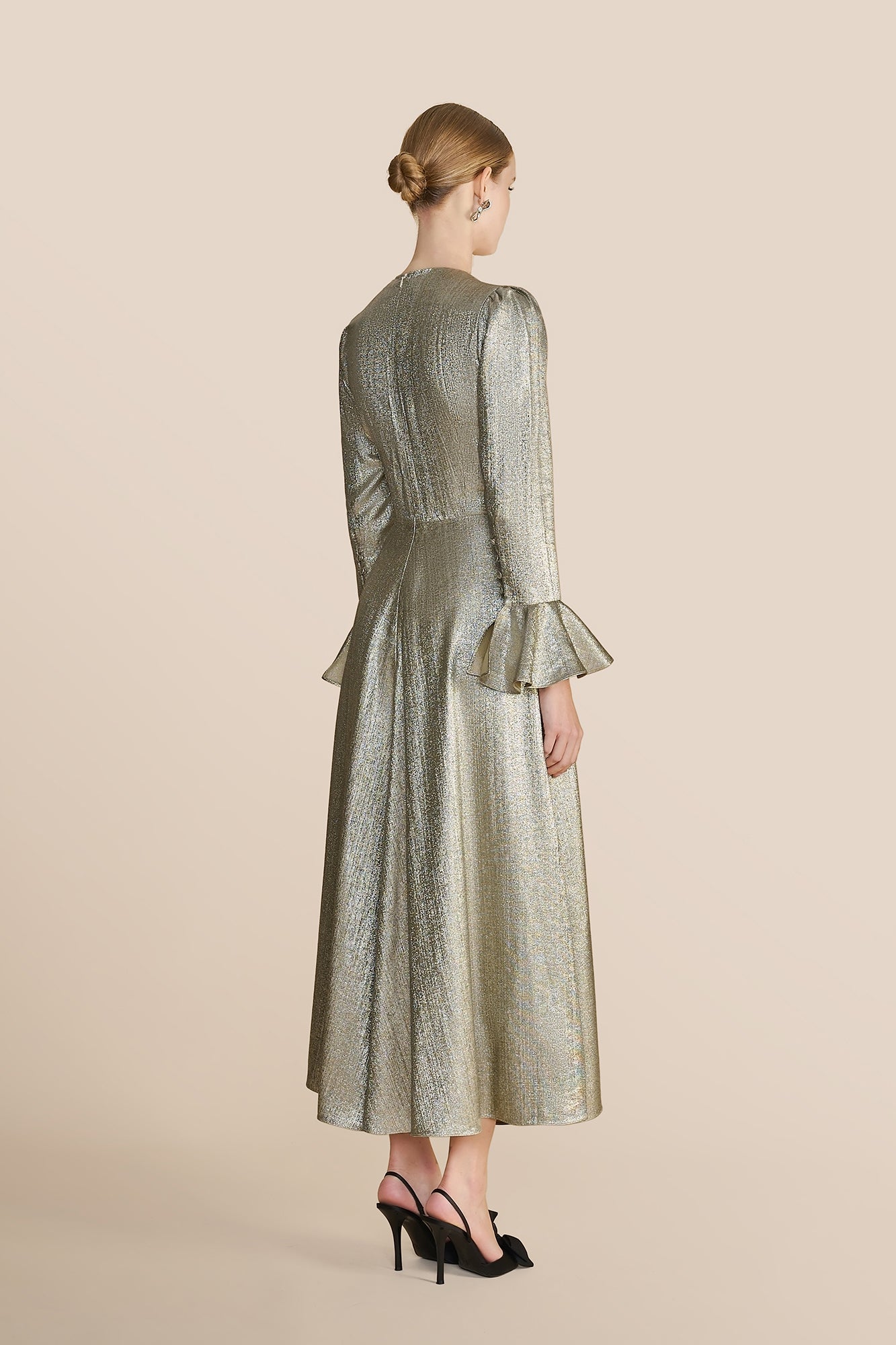Yahvi Oyster Long Dress