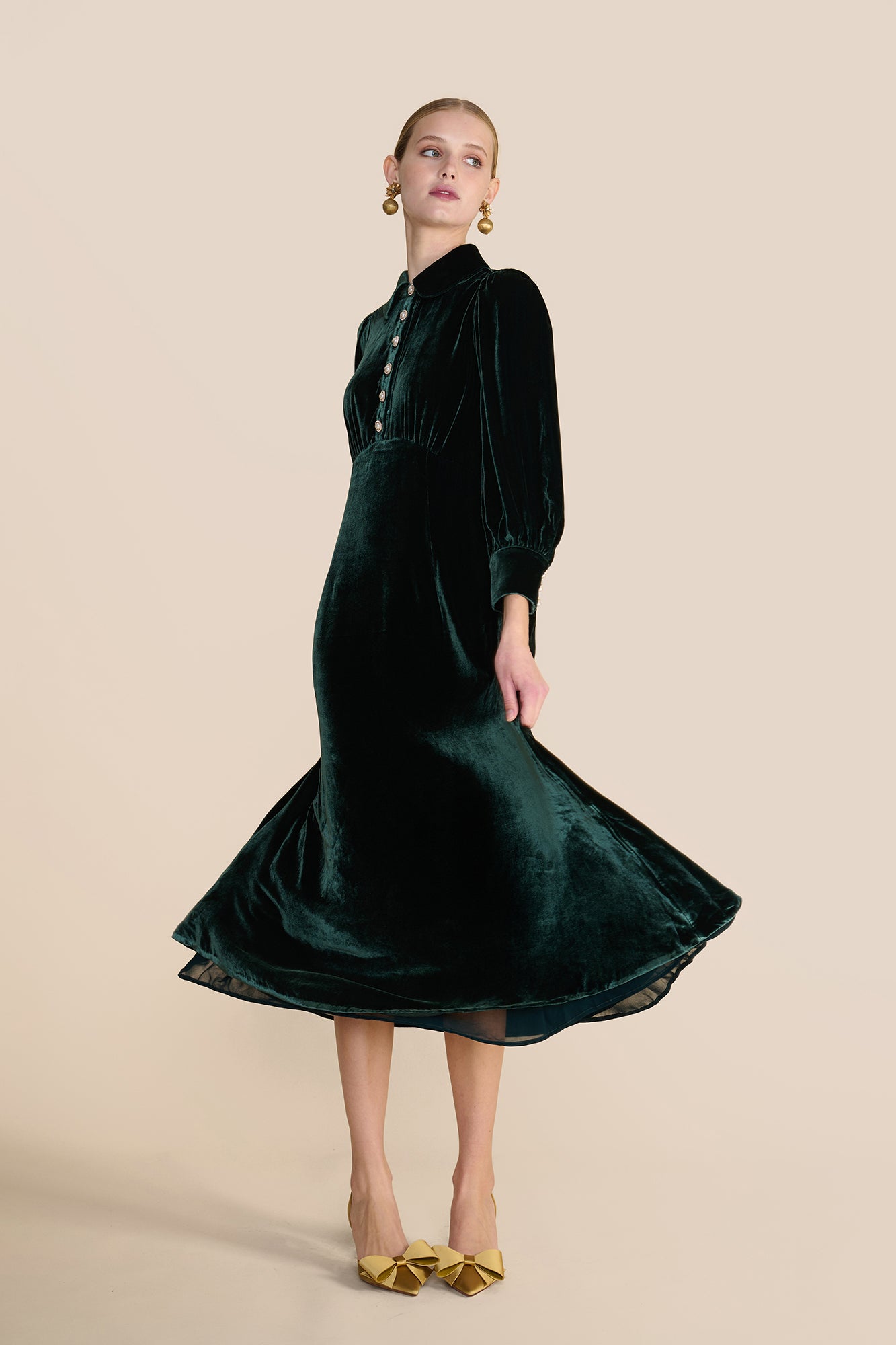 Calla Evergreen Velvet Dress
