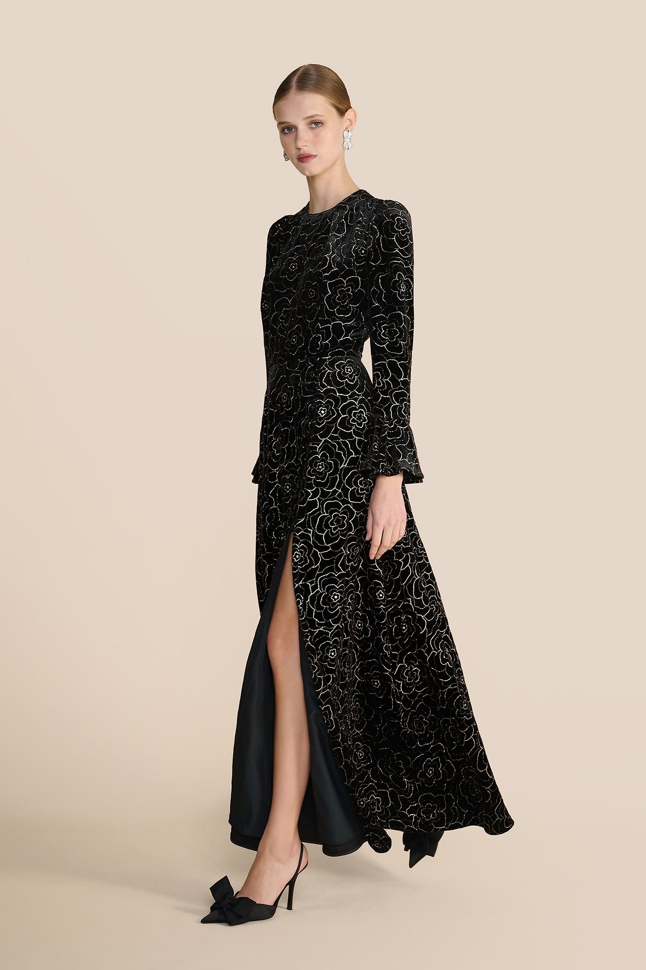 Yahvi Embellished Velvet Dress