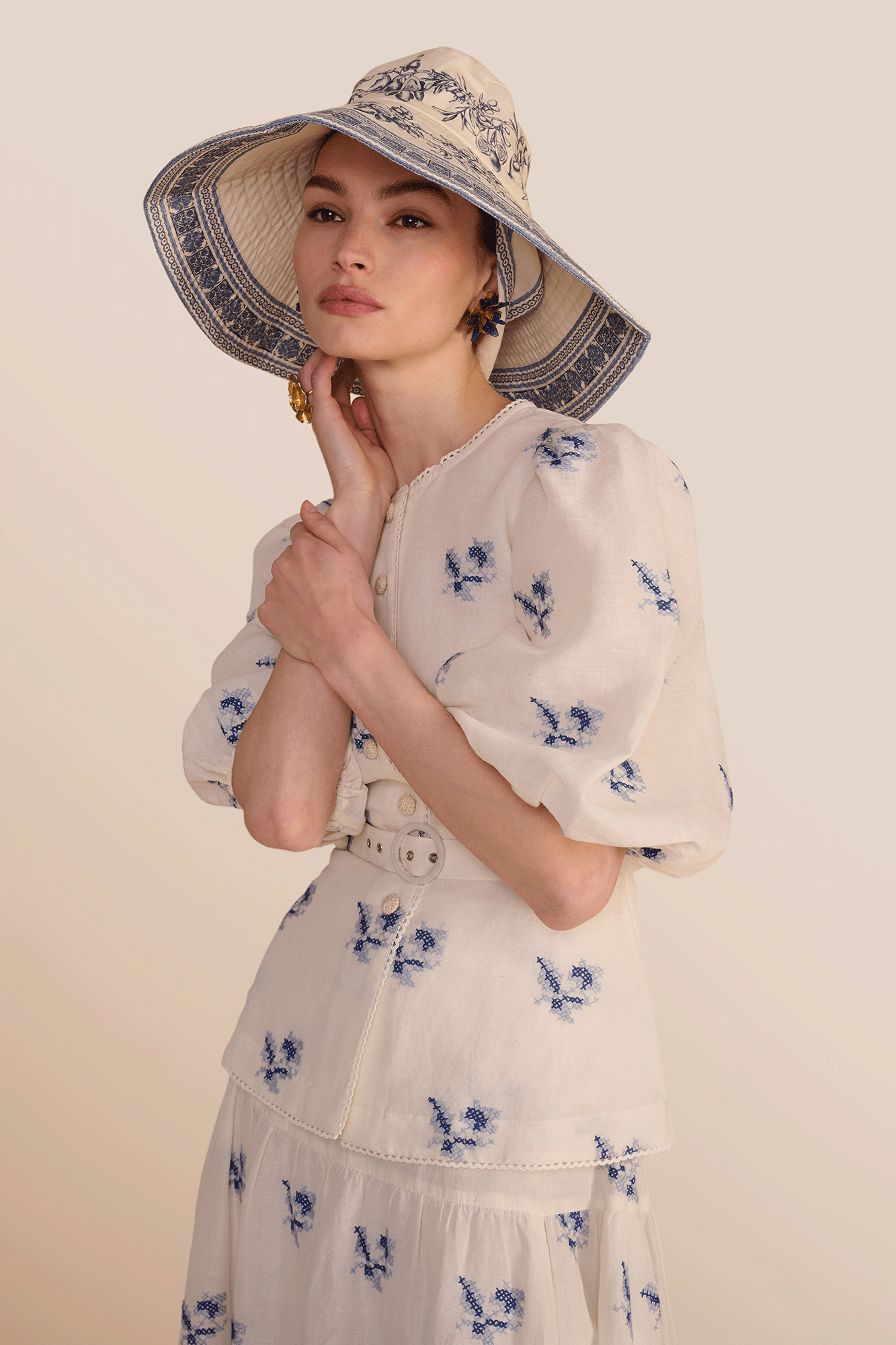 Gabriella White Hatch Rose Blouse
