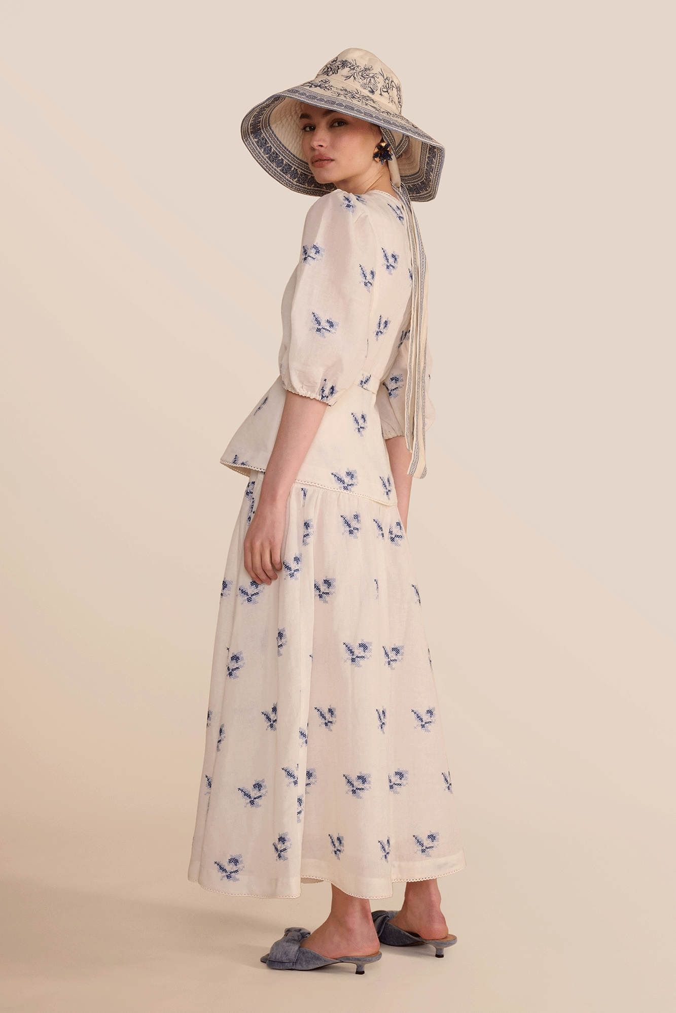 Gabriella White Hatch Rose Blouse