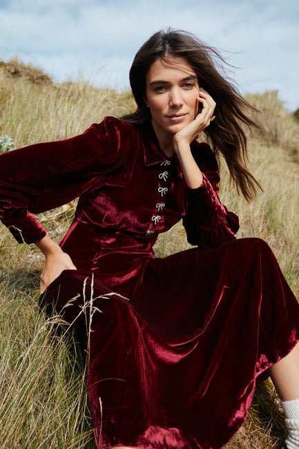 Calla Burgundy Velvet Dress – Beulah London