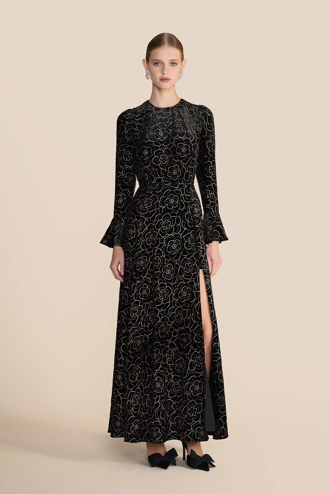 Yahvi Embellished Velvet Dress