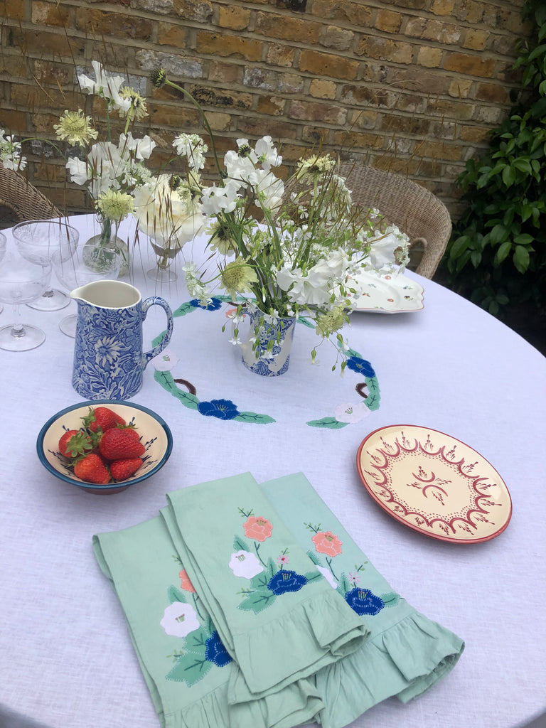 Round White Floral Appliqué Tablecloth