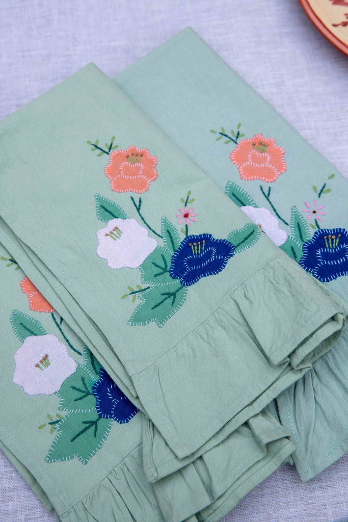 Set of 4 Napkins - Floral Appliqué Green